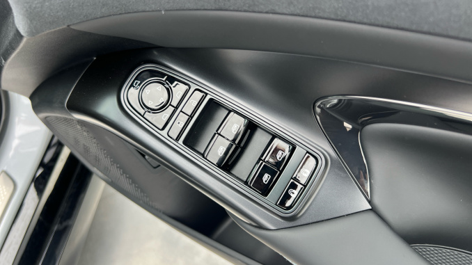 BYD Seal 230kW Design 83kWh 4dr Auto Electric Saloon - Image 35